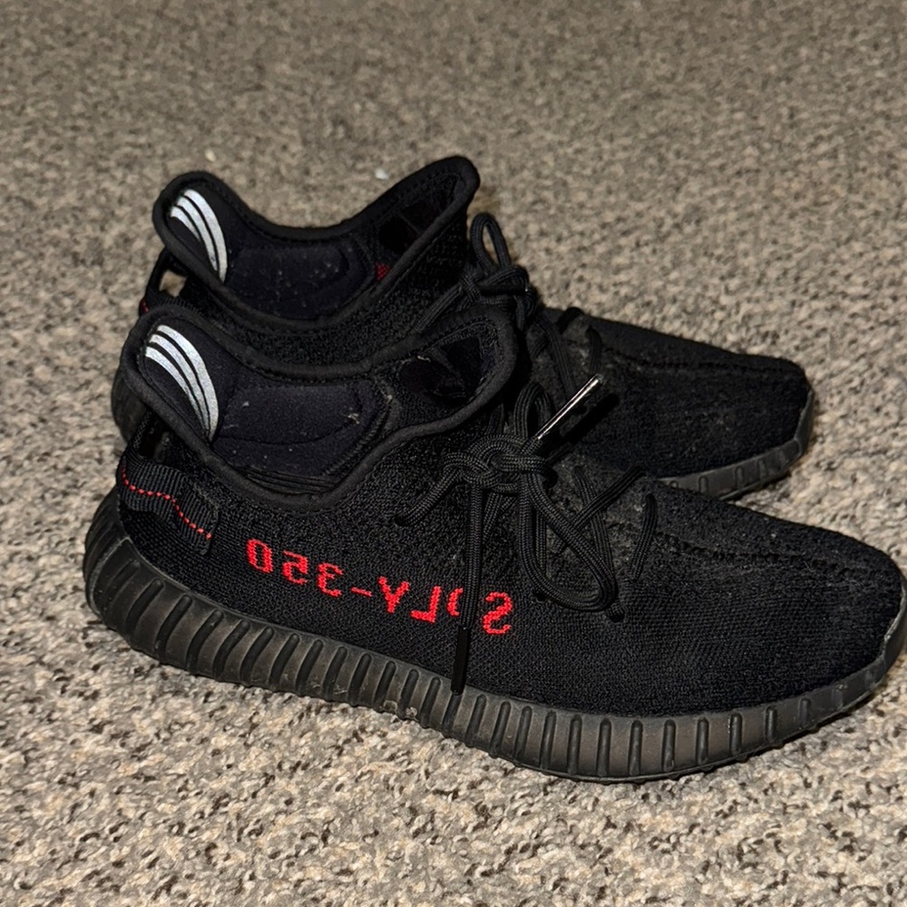 Adidas Yeezy Boost 350 Black Red - Picture 3 of 5